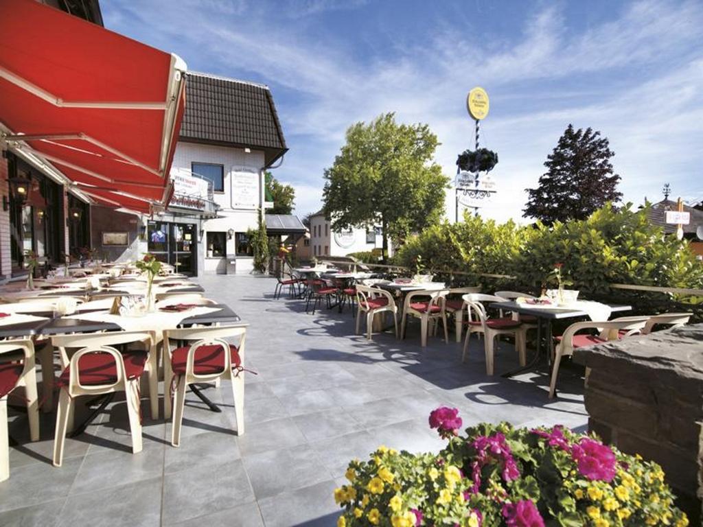 Hotel Landsknecht Uckerath ภายนอก รูปภาพ
